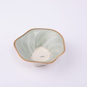 Idée Art Exclusive. Green Porcelain Decorative Plate. Small Size