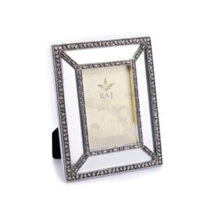 Idée Art Exclusive. Silver Picture Frame. Medium Size