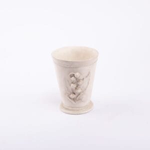 Idée Art Exclusive. Porcelain Vase With Hand-engraved Flowers Design. Small Size